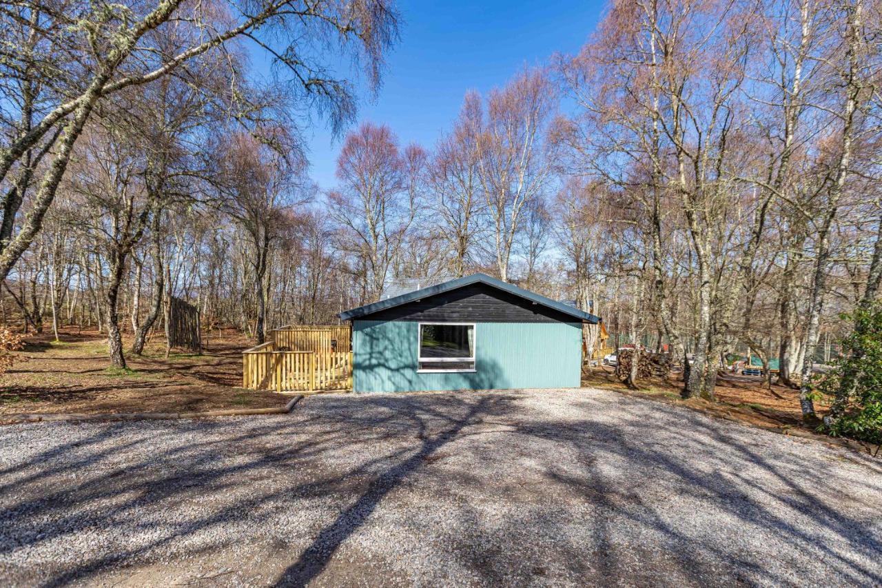 Heather Lodge 12 With Hot Tub Belladrum Exterior photo